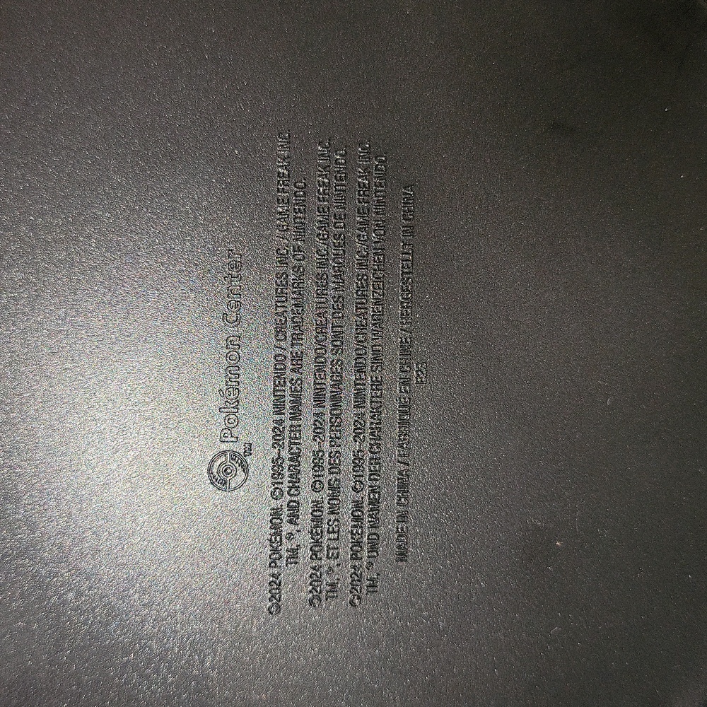 Charizard Figure Display - Picture 9 of 10